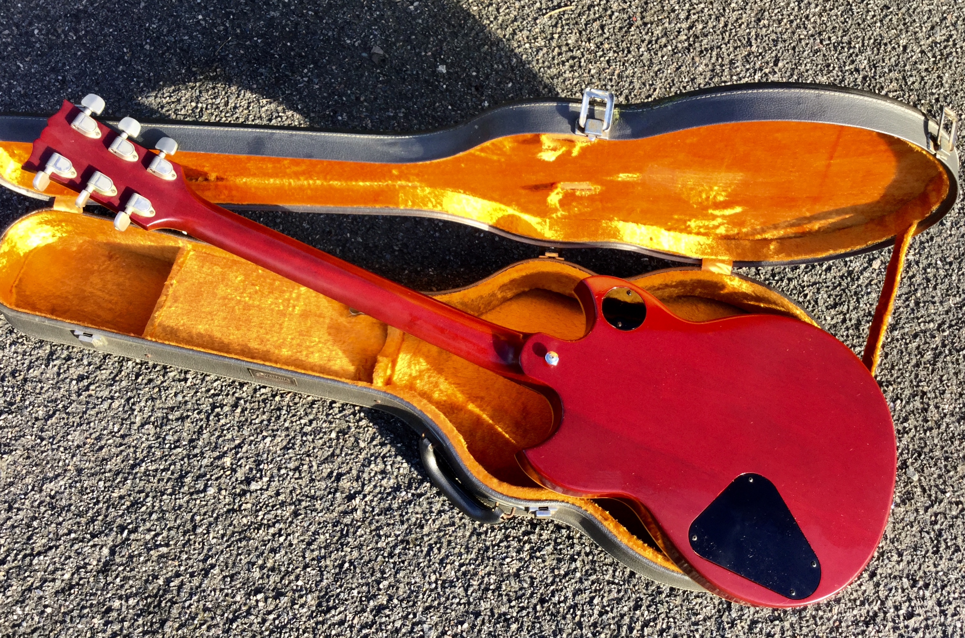 DBE52FA9-28C2-4537-BC1F-351F693A2086