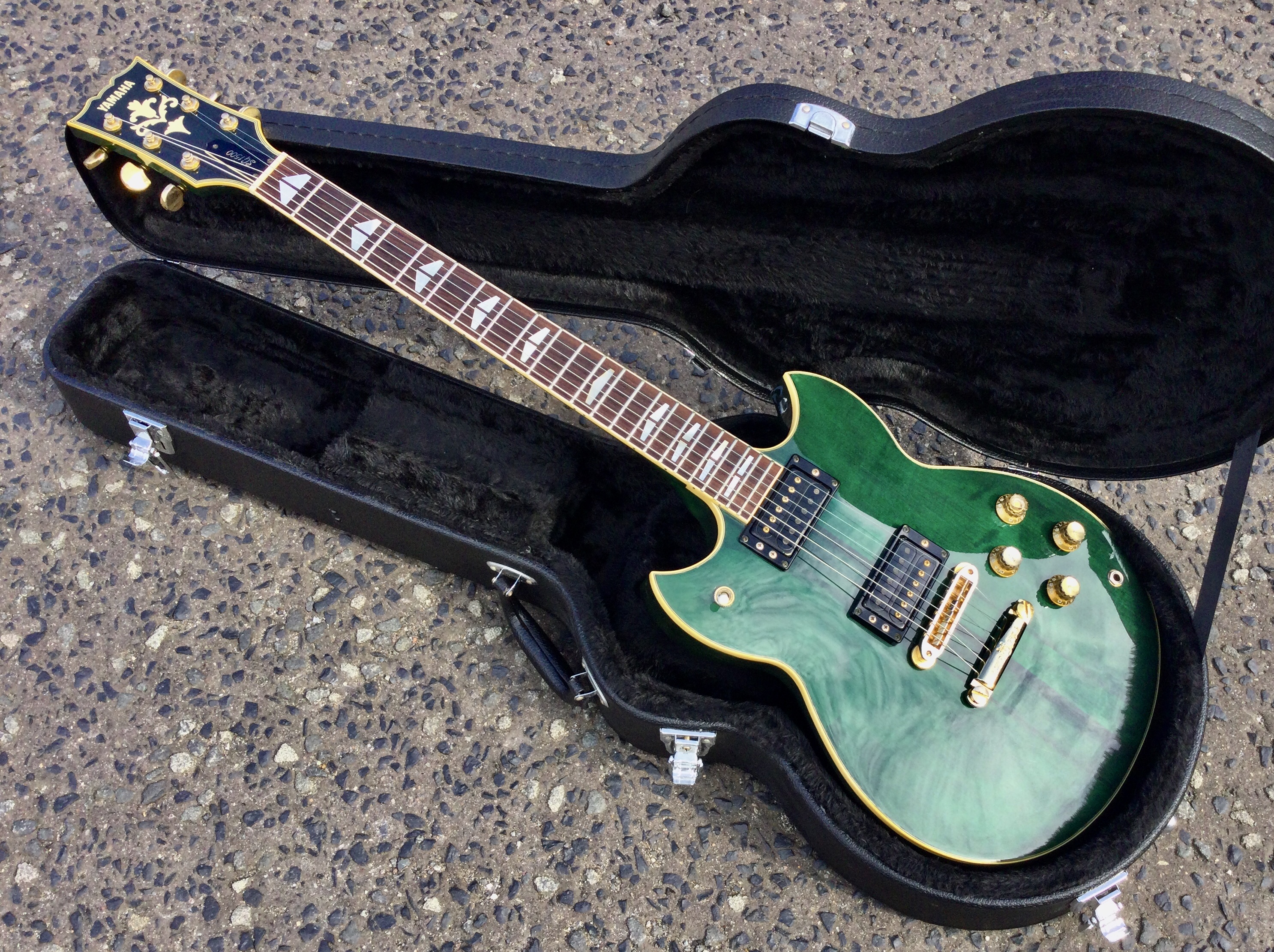 完全調整済 YAMAHA SG1500 ジェイドグリーン 純正ケース付 送料込 完全調整済 YAMAHA SG1500 ジェイドグリーン 純正ケース付 送料込 完全