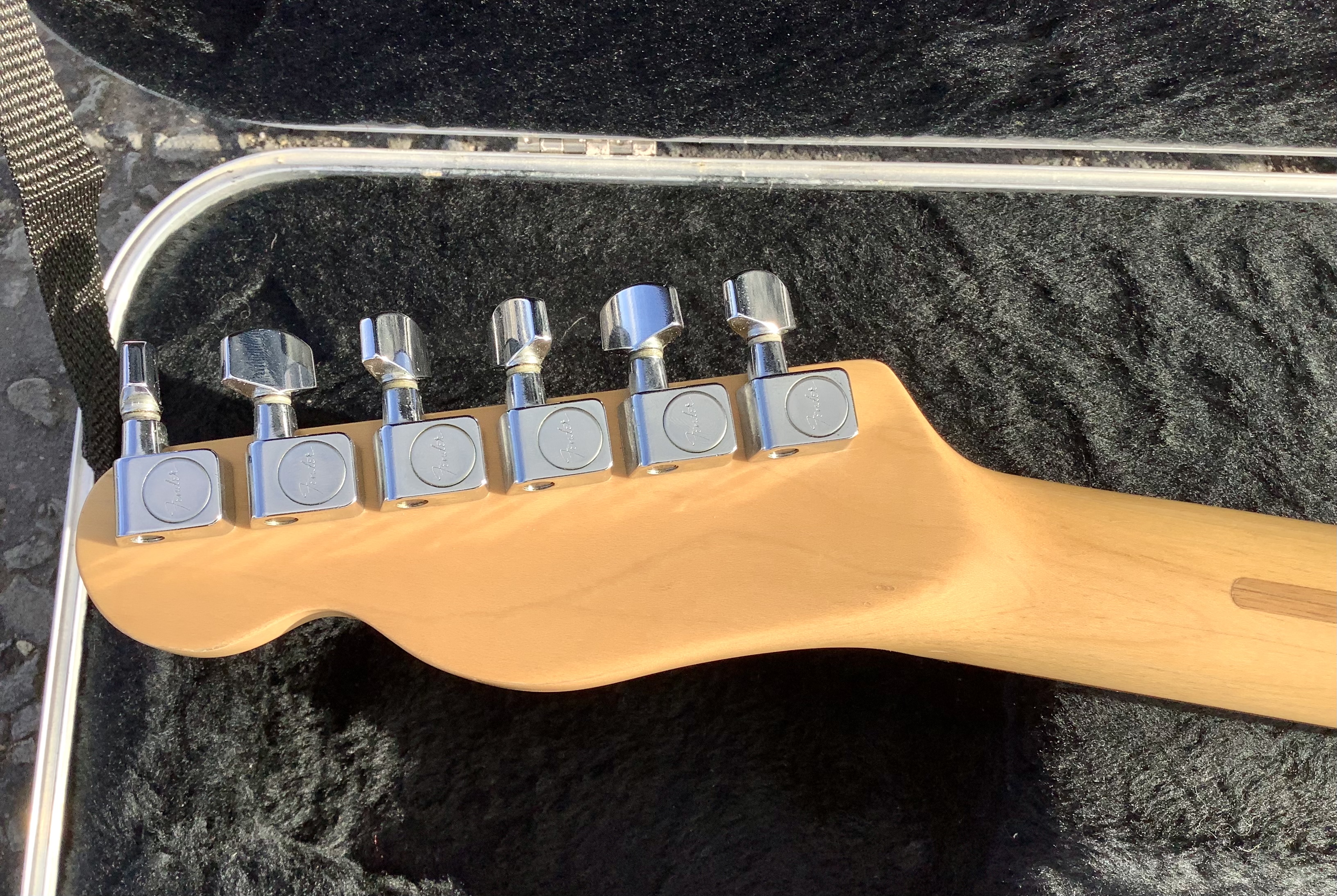 410C49E6-EA45-47D4-BE41-FABAA1029F9E