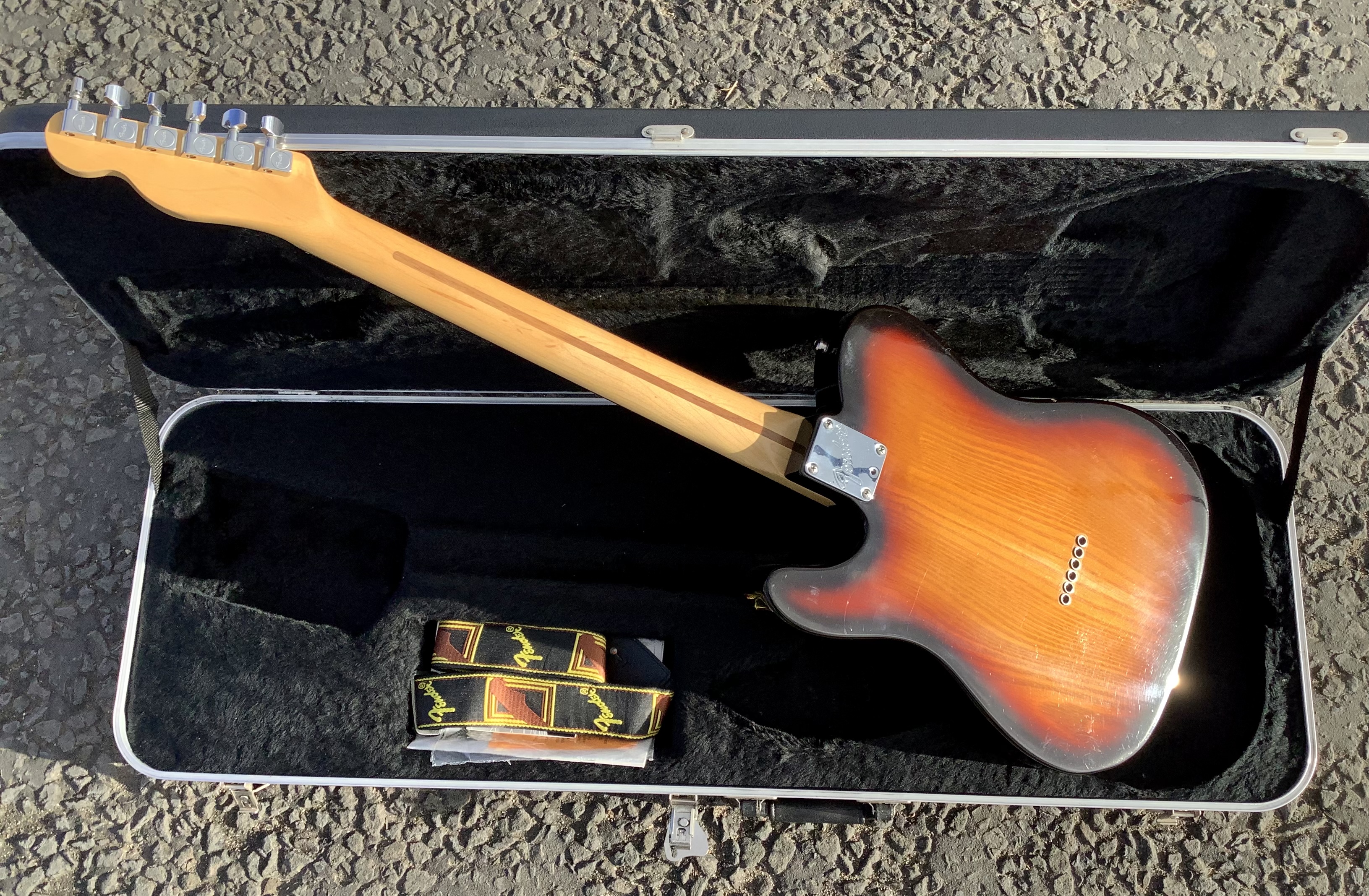 4E52C21E-44A7-4803-A5F7-56609E046A78