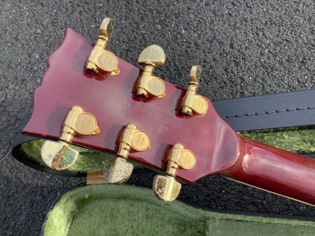 99F37E3D-0AE1-45C6-8D6C-E9CE237E79B6