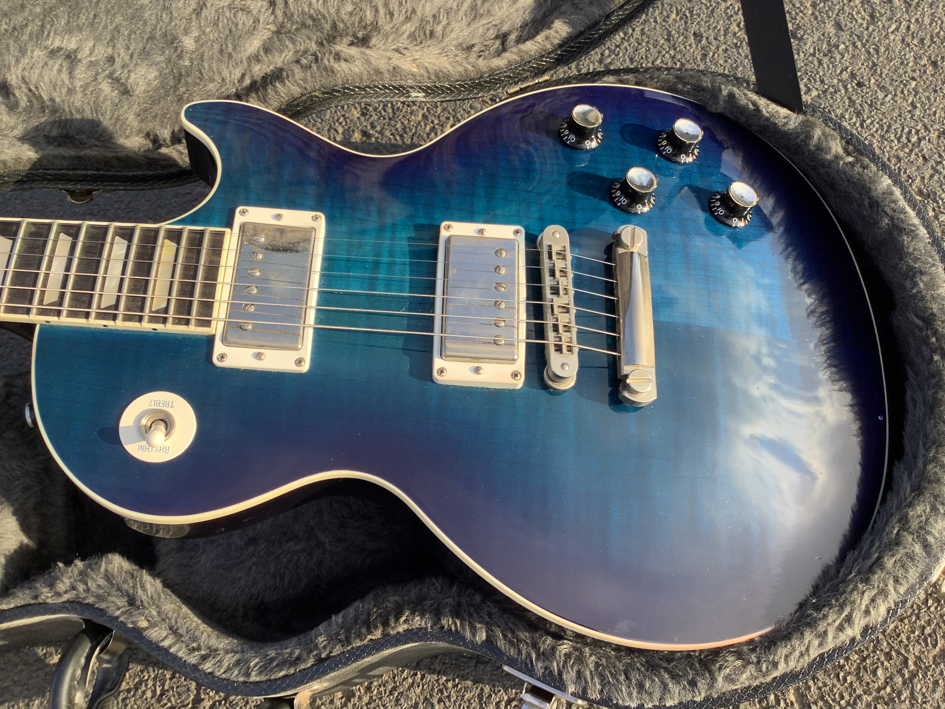 BC60C682-6A7F-493A-AB2F-B475B73FCB4A