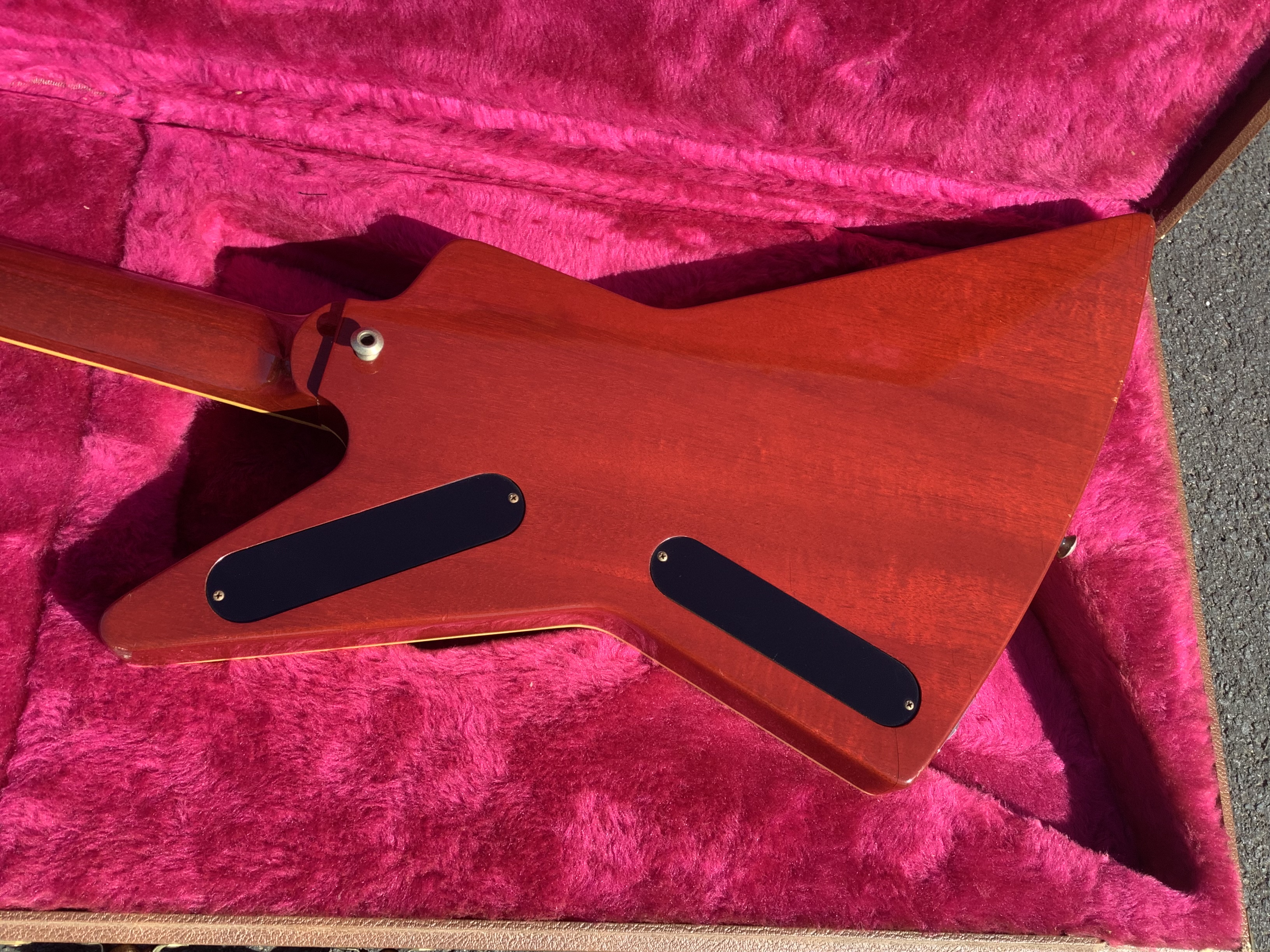 E8EA6391-5F39-4B09-93FE-16575E988B55