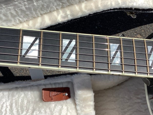 087F3000-0476-43CF-AC15-33069798394B