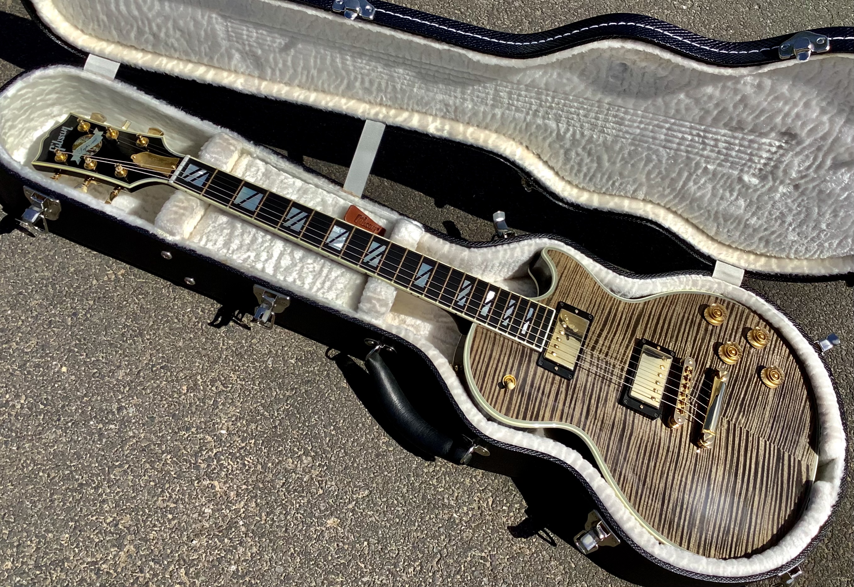 3C421E32-9D3B-4FD6-86F7-ECFC7D69937D