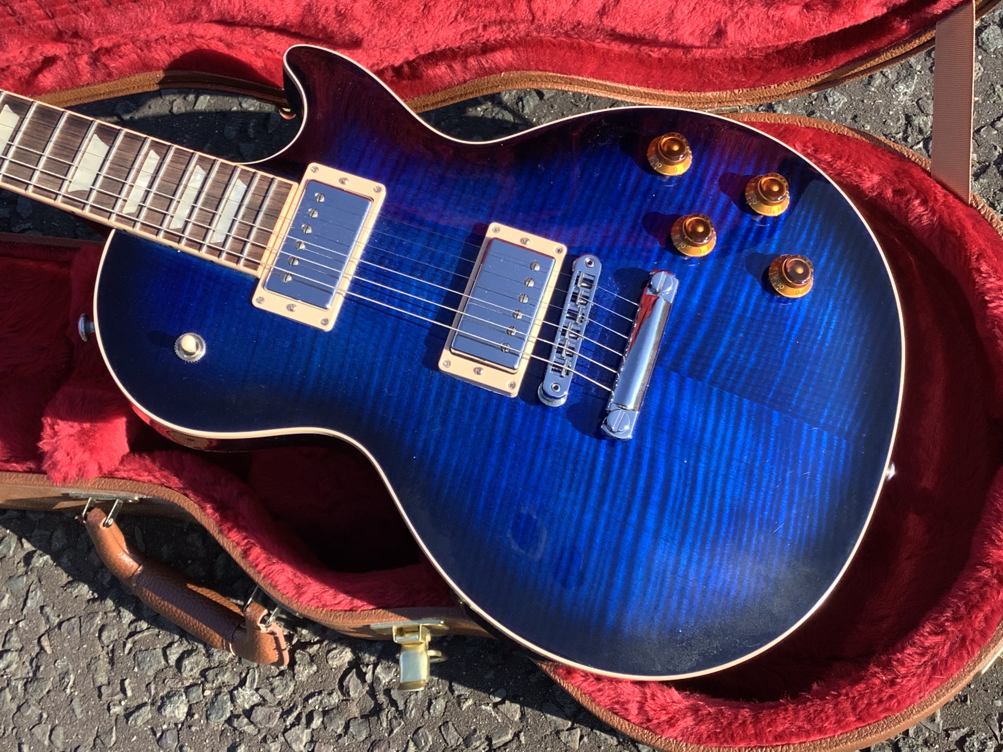 A7201D71-ADD4-4697-8571-5FDFC0D8B38C