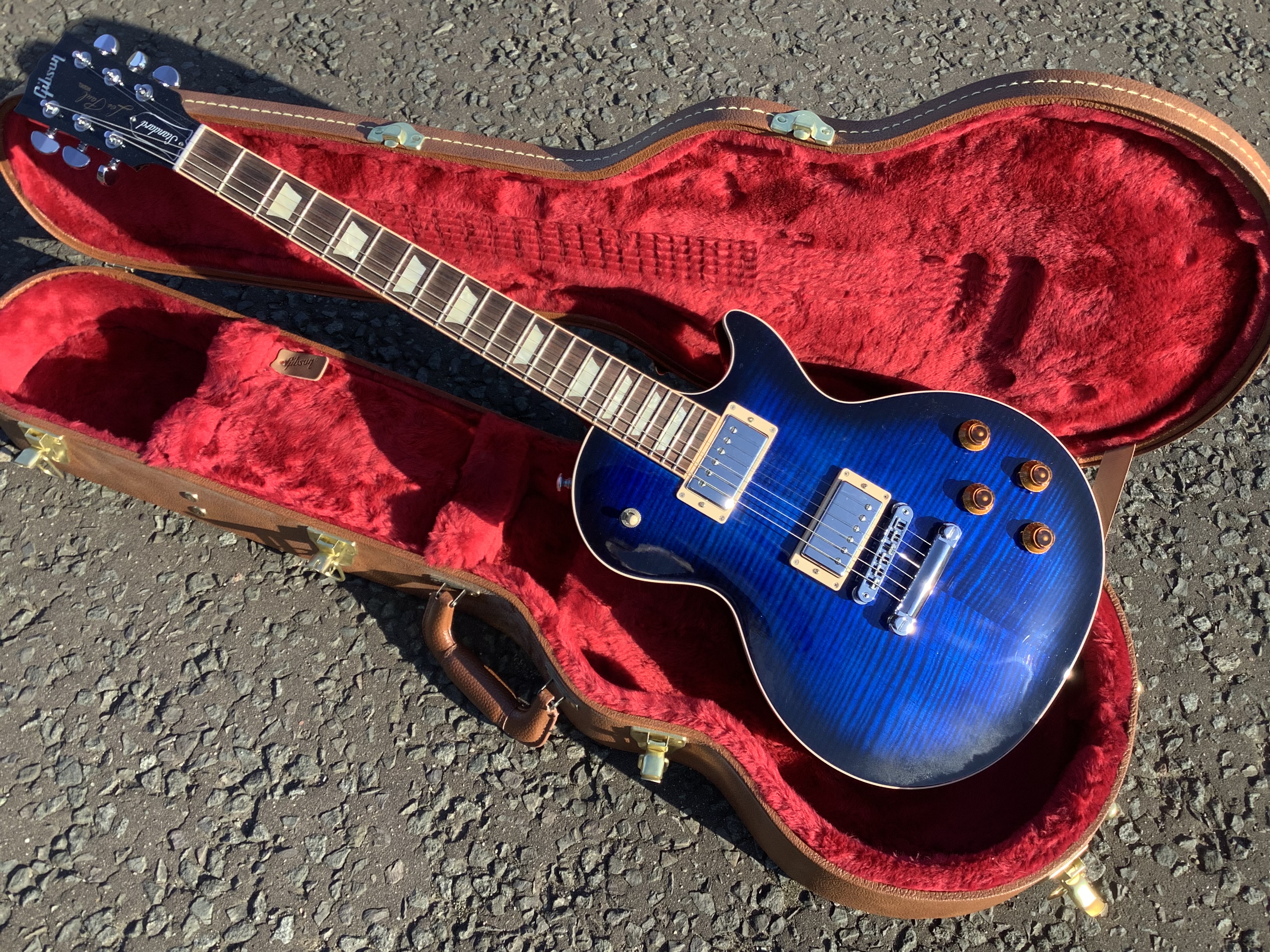 D32A32CE-5550-4FC5-A979-5A91F14CC7CC