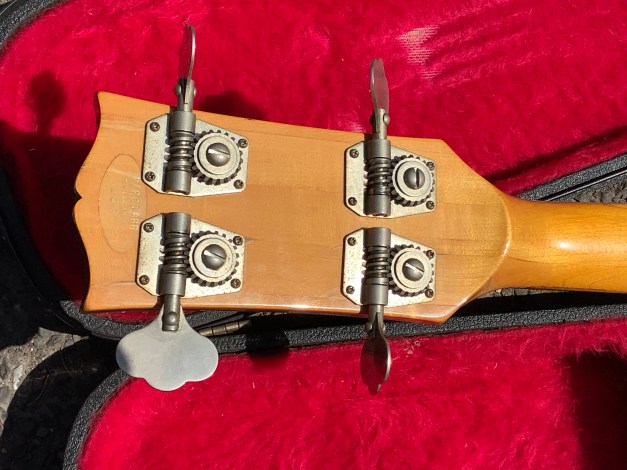 0DA4ADED-08FD-4EEA-8F8C-173733FFACE4