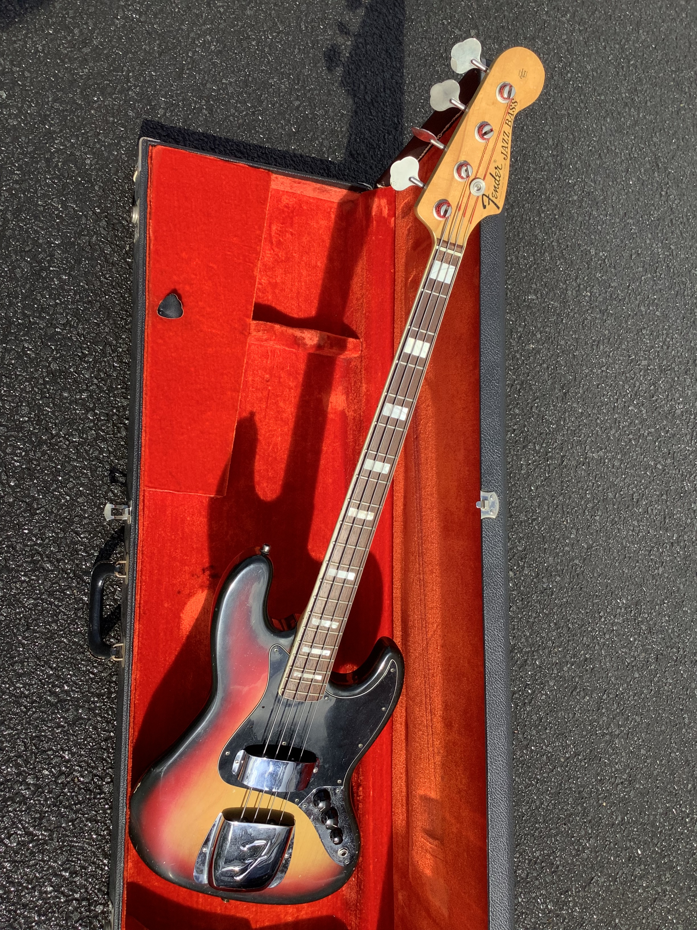 3E34ED6C-33BA-4B2B-B879-83922A487485