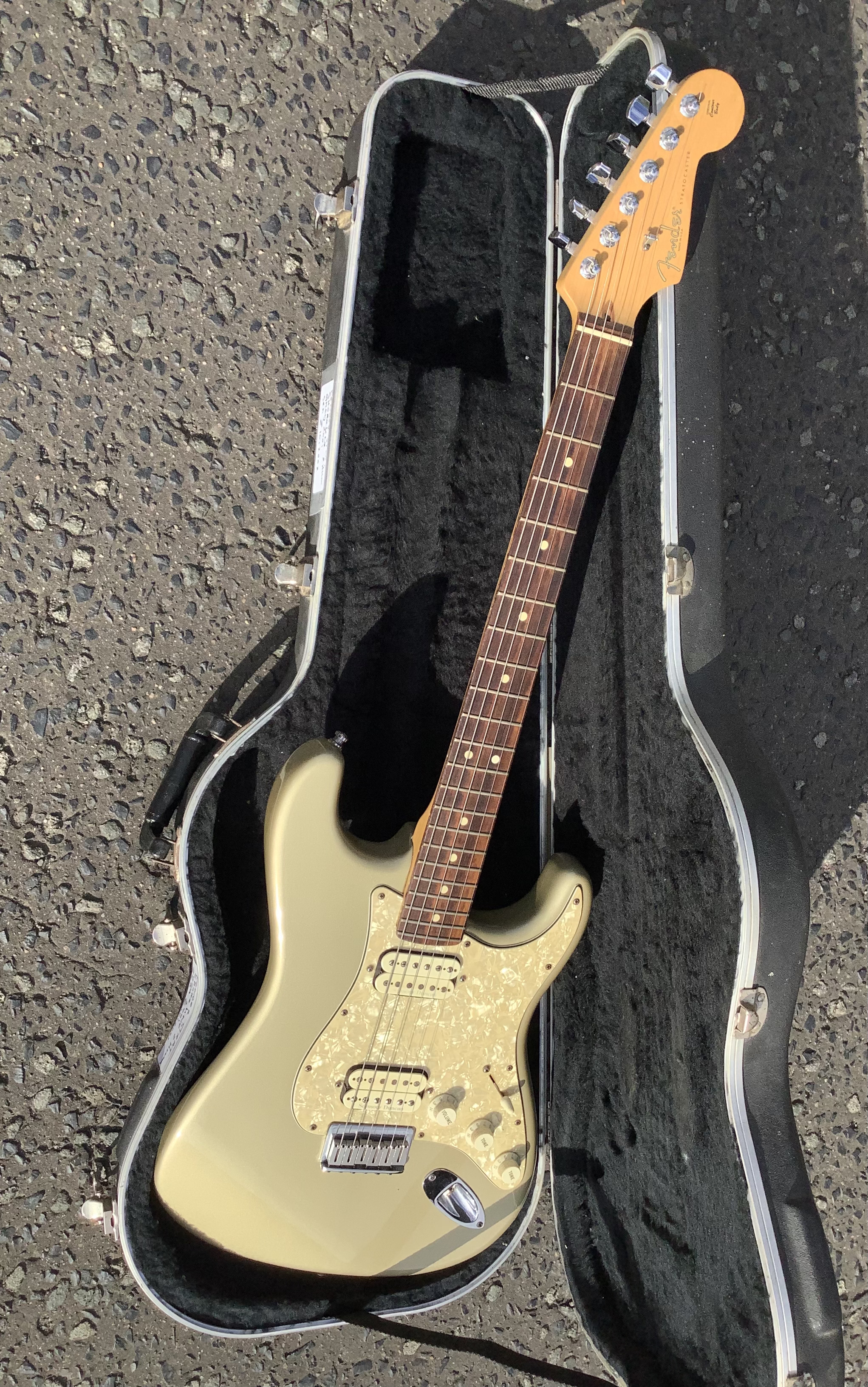 402DD9F4-0AA0-4572-9007-981F57AAAF2A