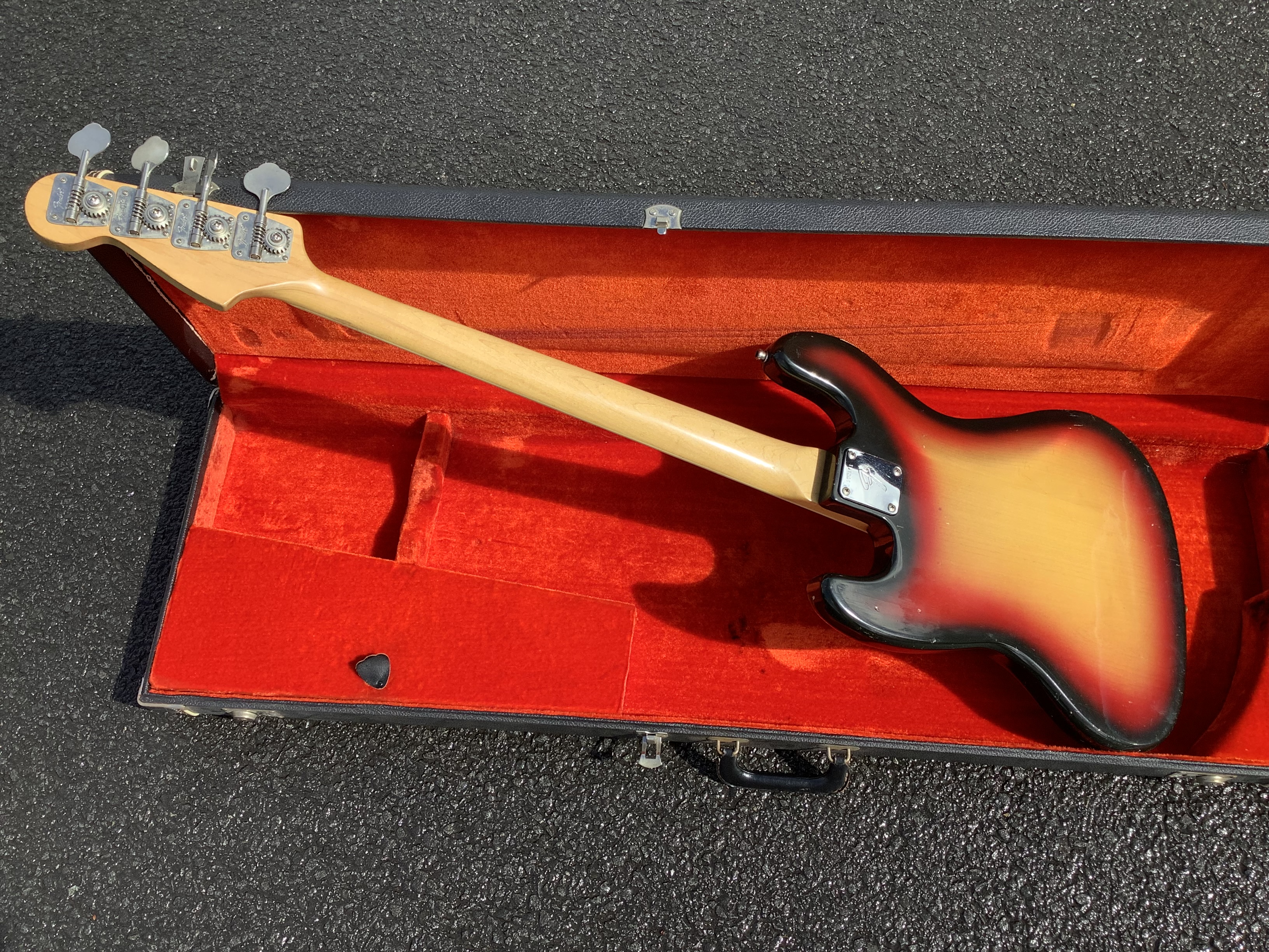 6708342E-AF0D-42F9-AB47-02172BF95F4E