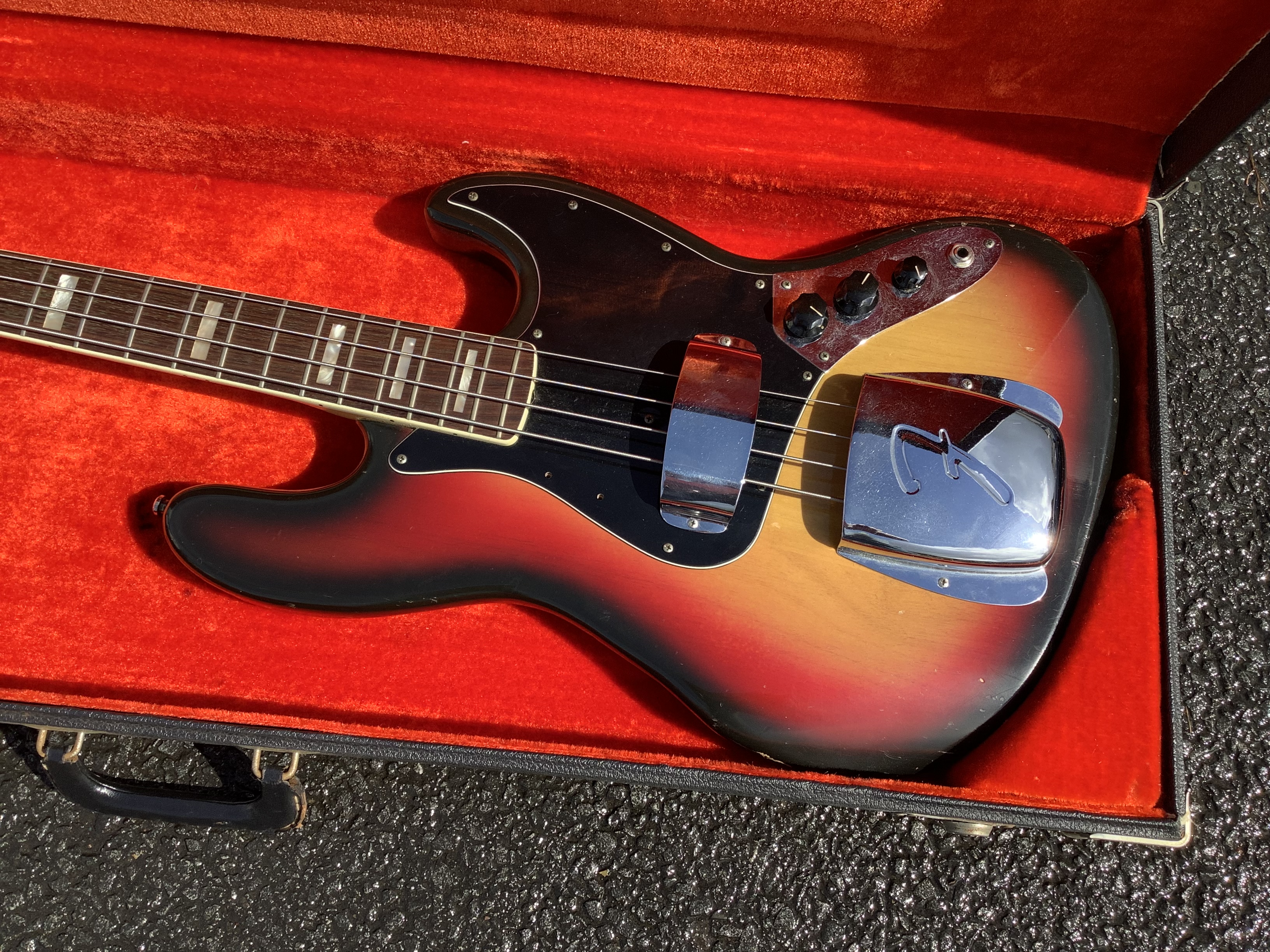 83BF9B3E-0129-4457-B24D-14E3F5902646