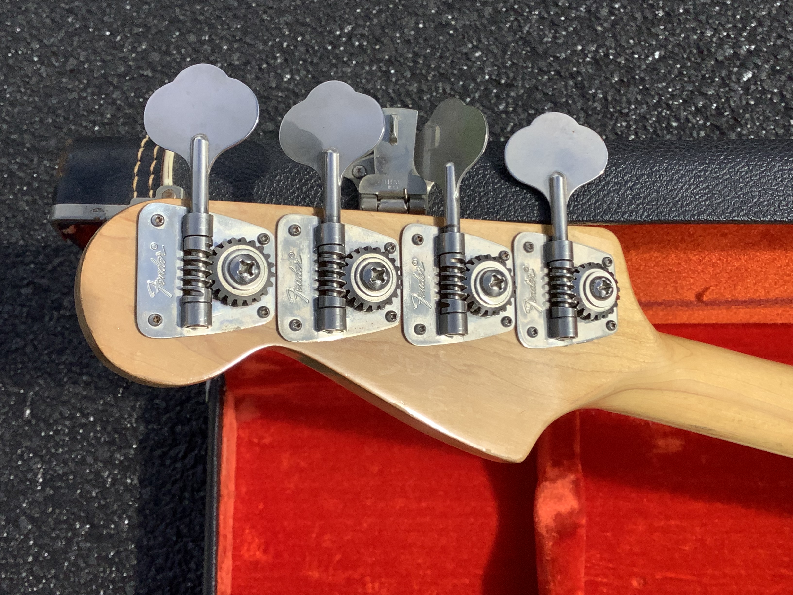 DAE471B4-F556-45BF-AA73-174C4EE8EC8F