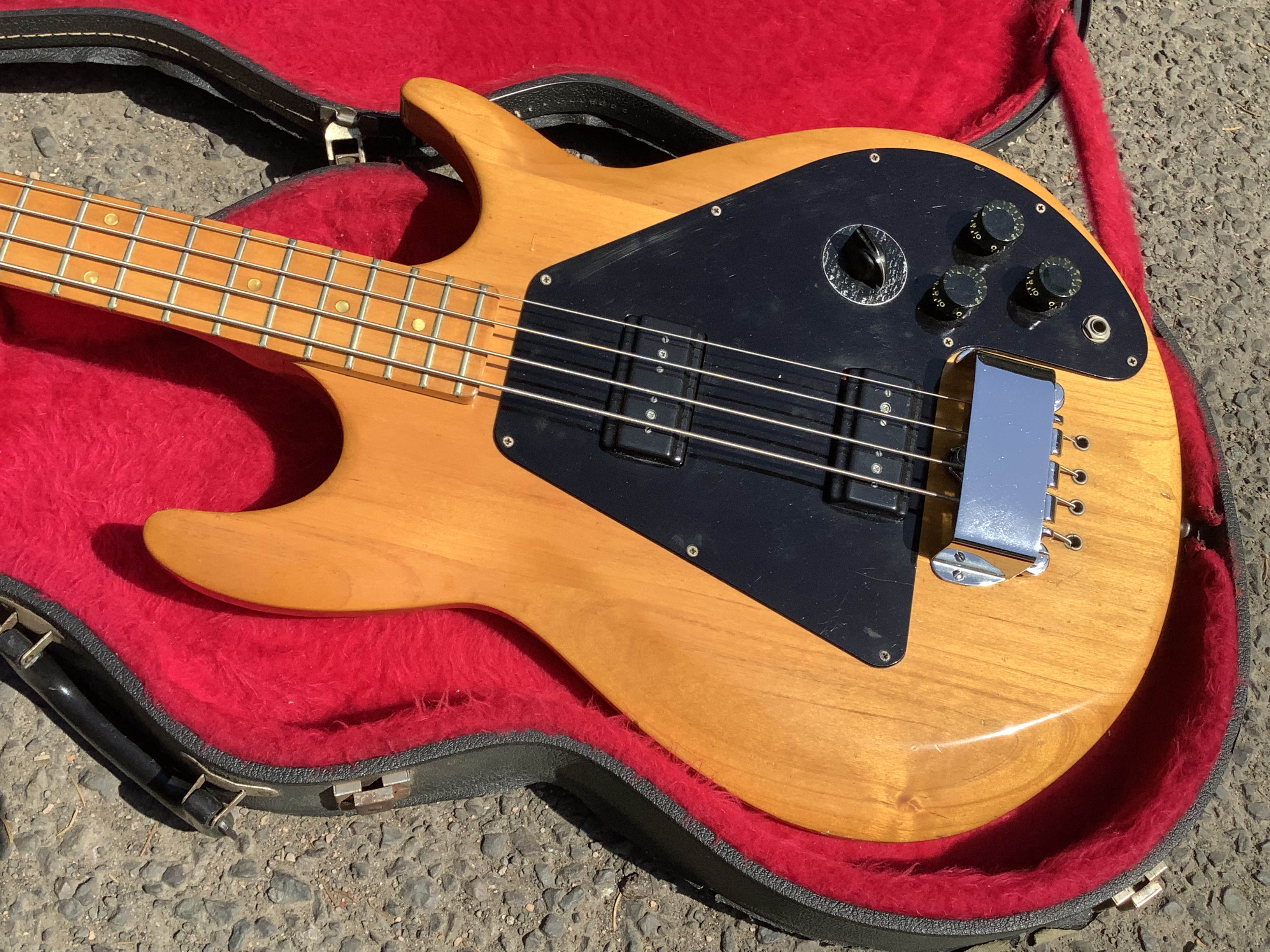 E7BB8CF0-8058-44CC-8828-F251FFFC7D94