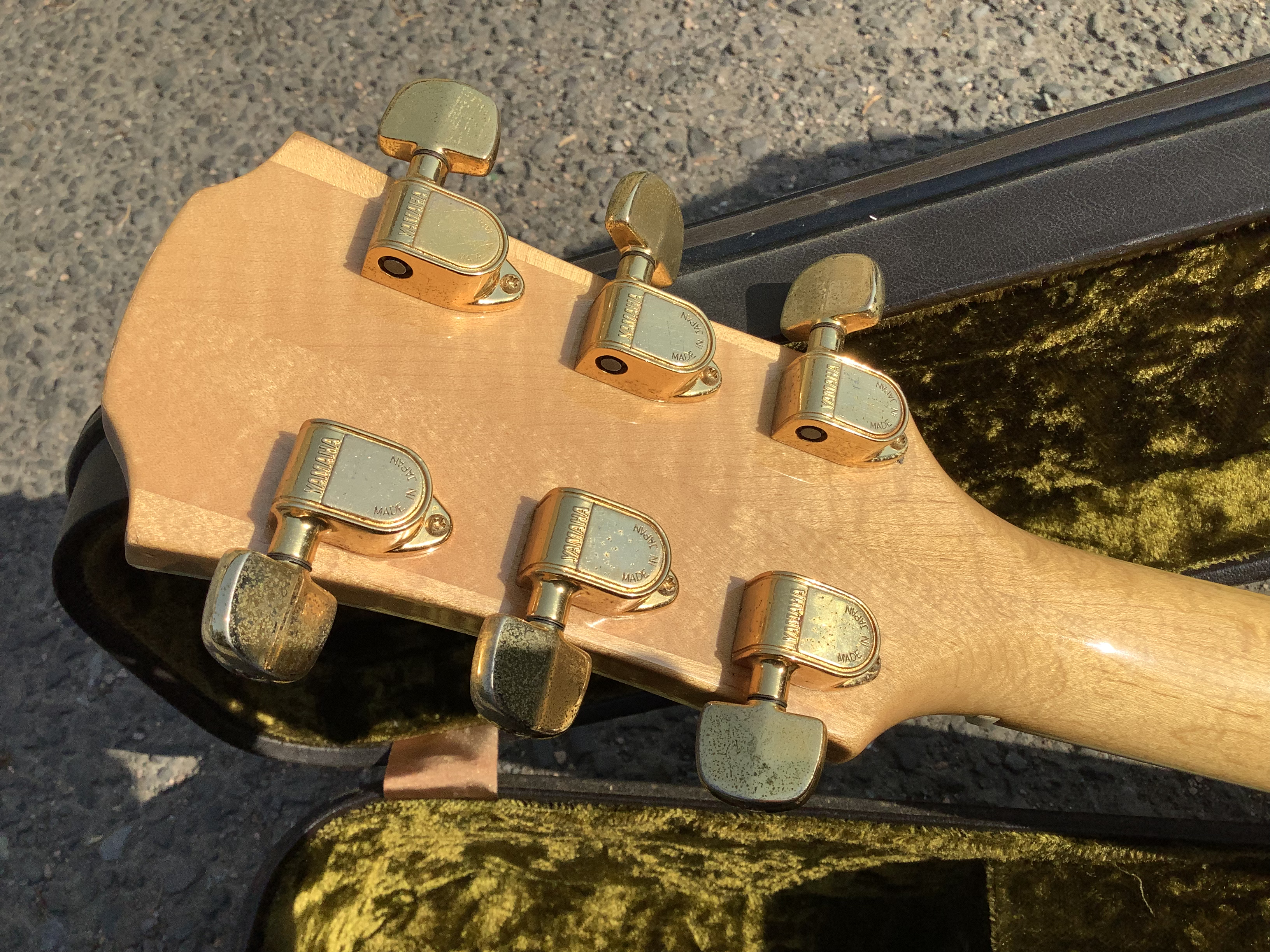 E932EC3E-ECC9-4FDB-83DB-280B2F43CE44