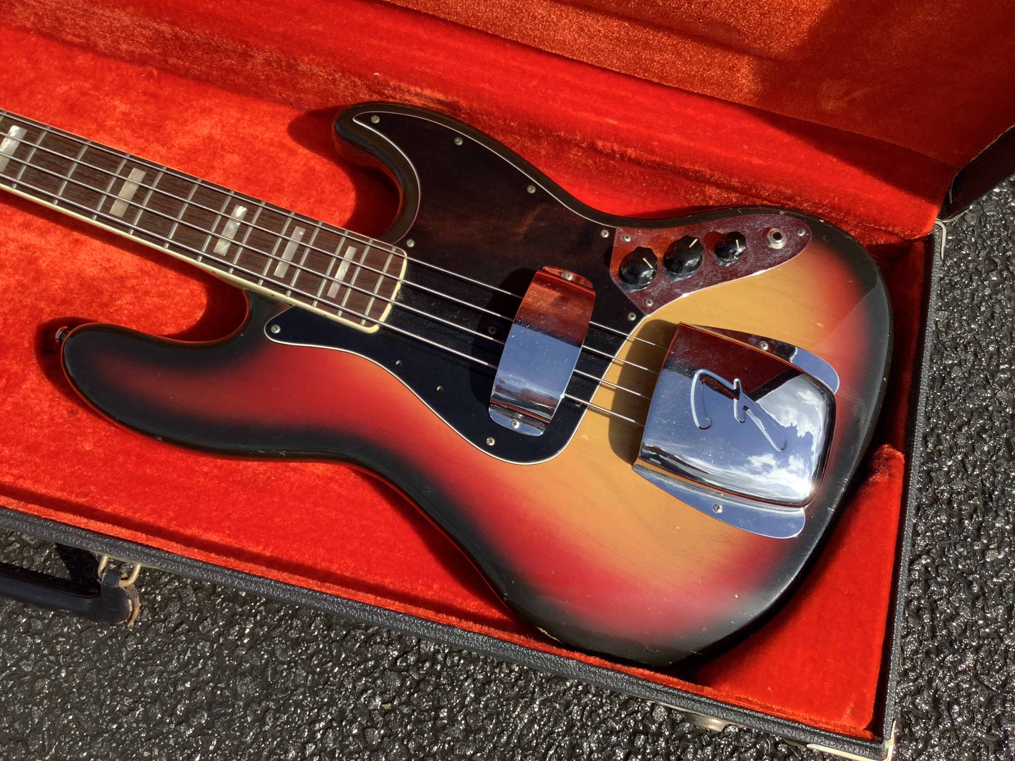 FEFE1D50-7887-457F-8D41-74D70BC37028