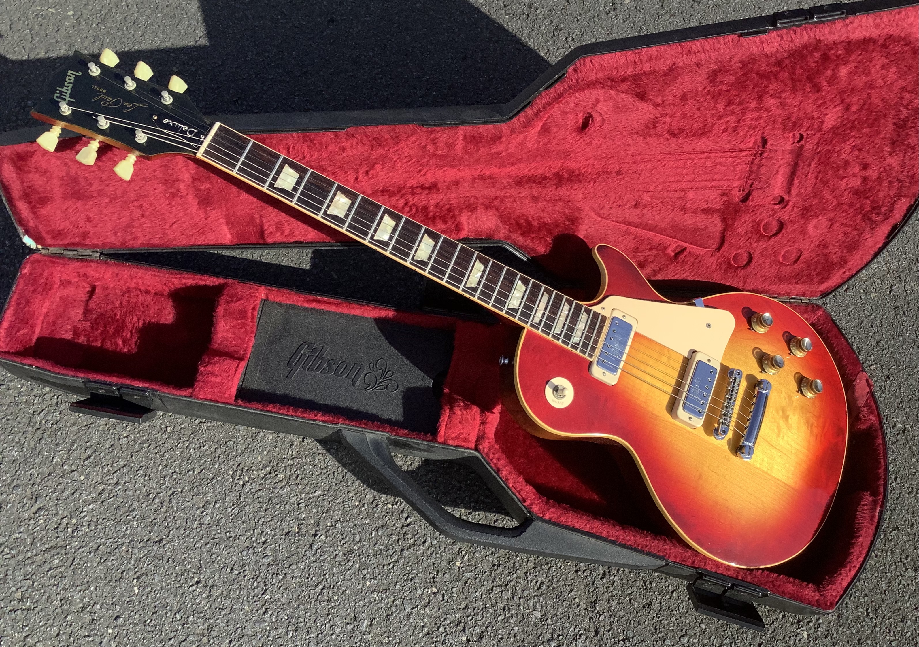 12DDEC86-6BDC-49FB-880D-596BC8090391