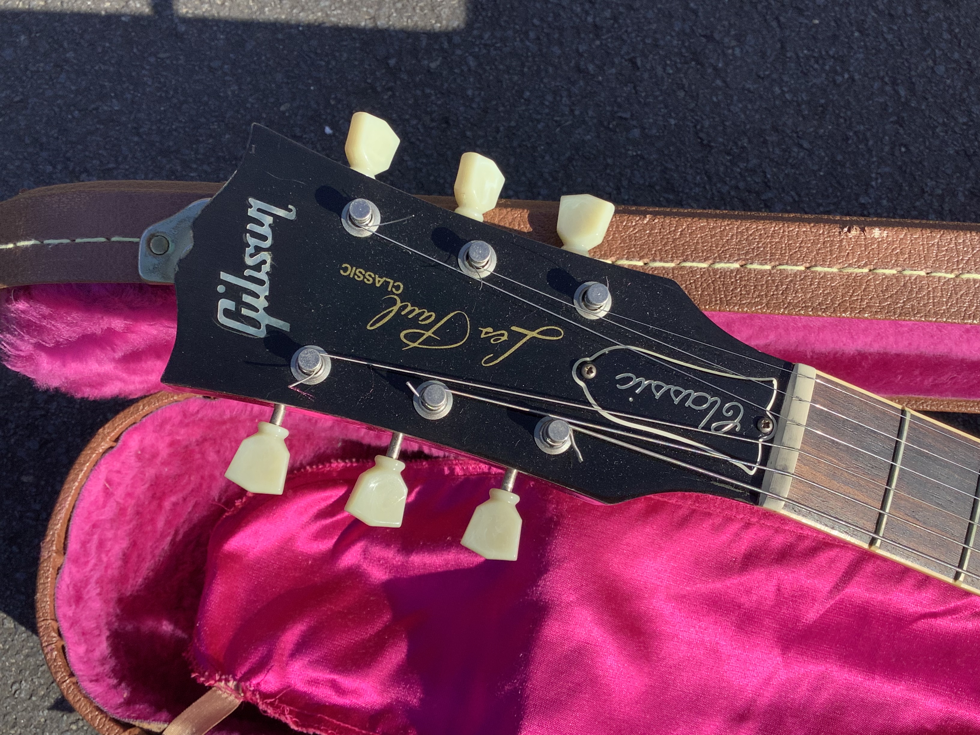 AC223E83-87D5-437A-93C8-4DD563ECF300