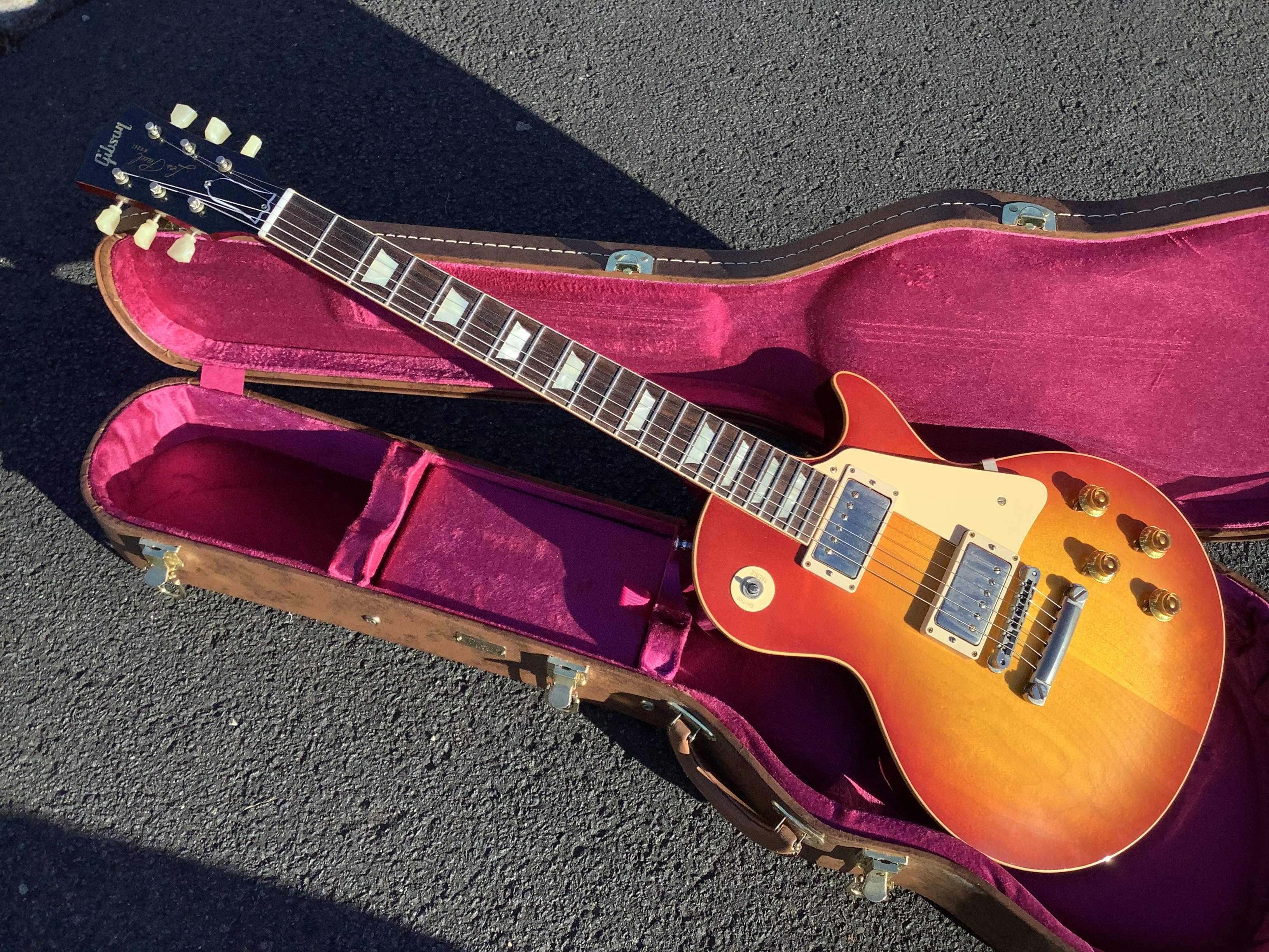 EE2161EC-39A6-4891-9F53-1E5D8968A5C9