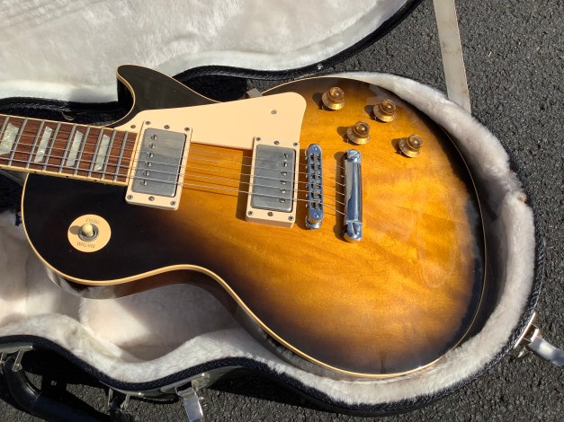 F2283240-CF11-49A1-BCB6-83A87528A7E6