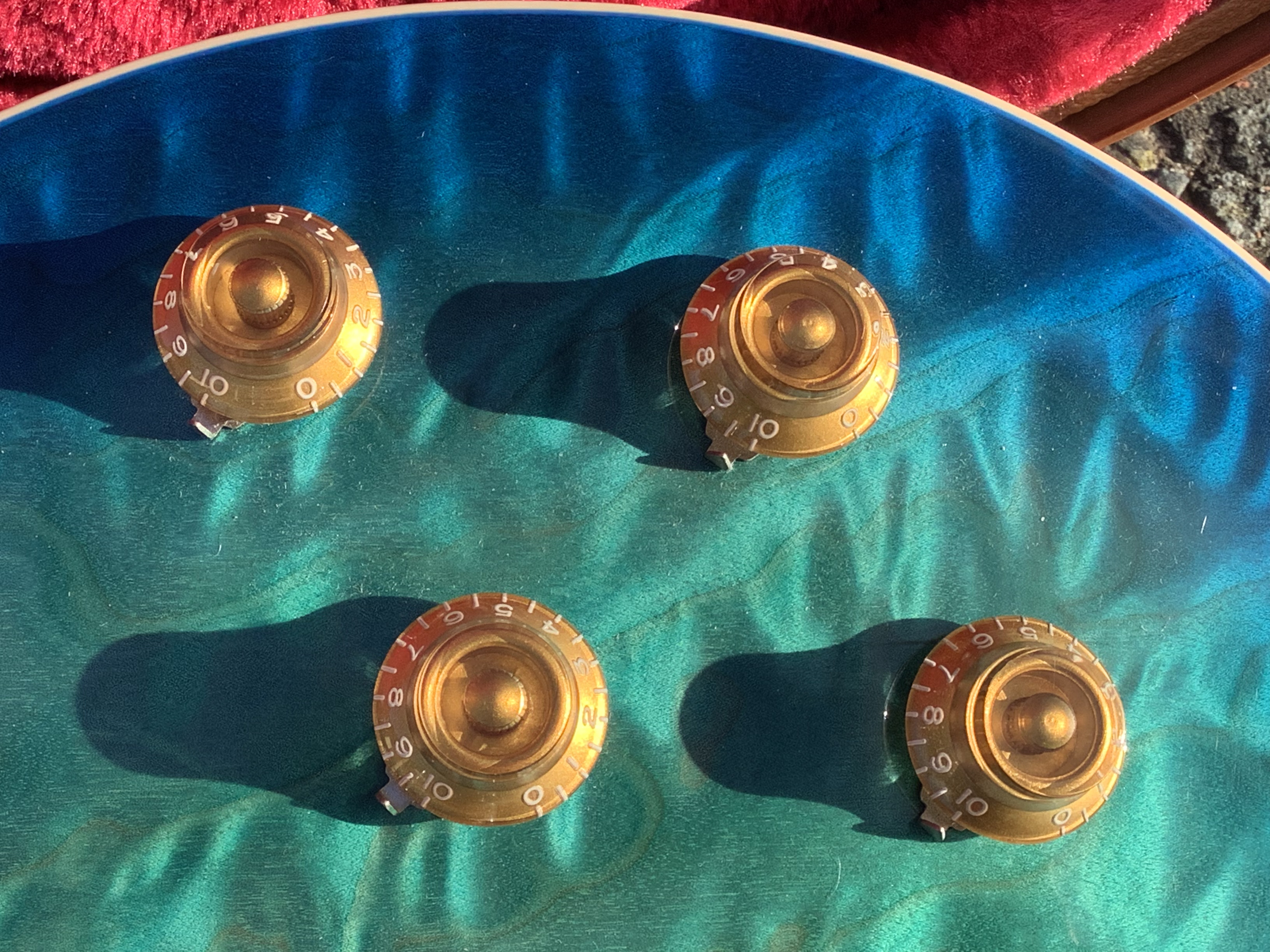 0FA6CF82-955B-46D9-BA5F-82A61EEEB6FC