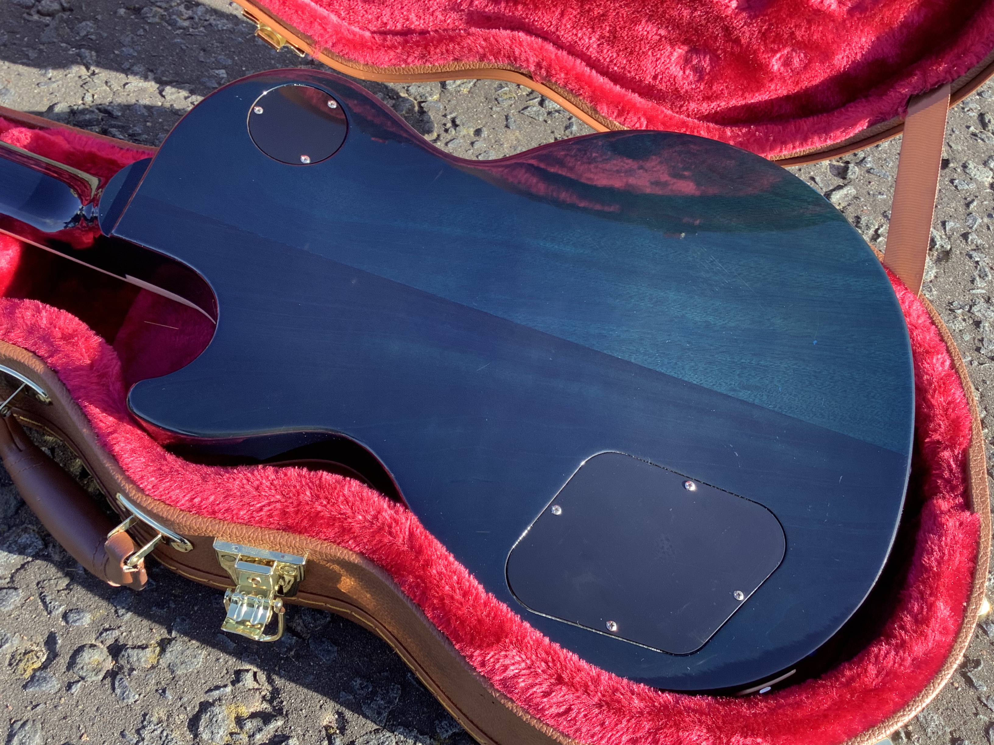 6EA2EA56-F0D4-45FB-9A8A-48941FD29601