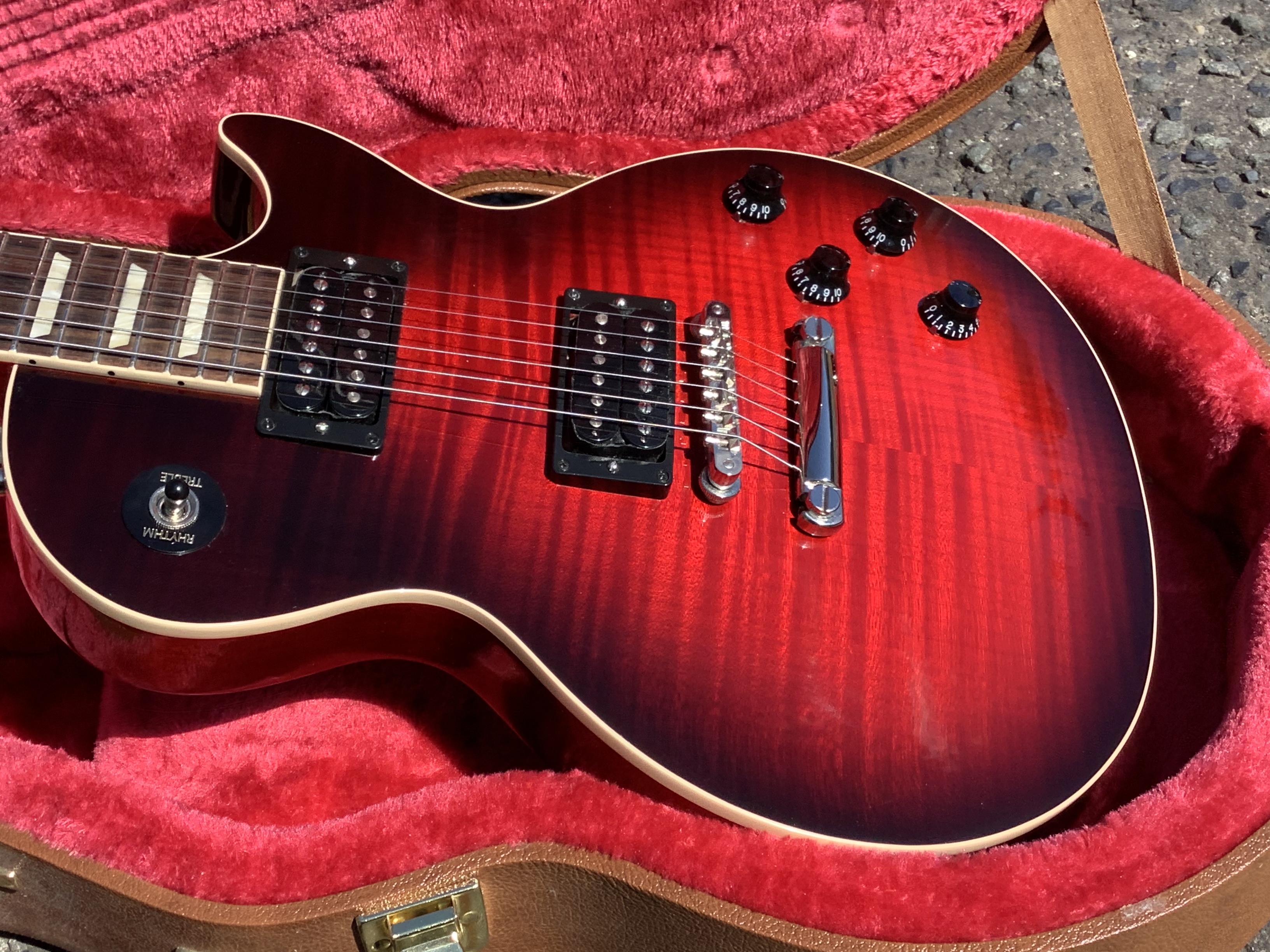 8FB531D4-495D-42E9-84E8-FFA5E11C0247