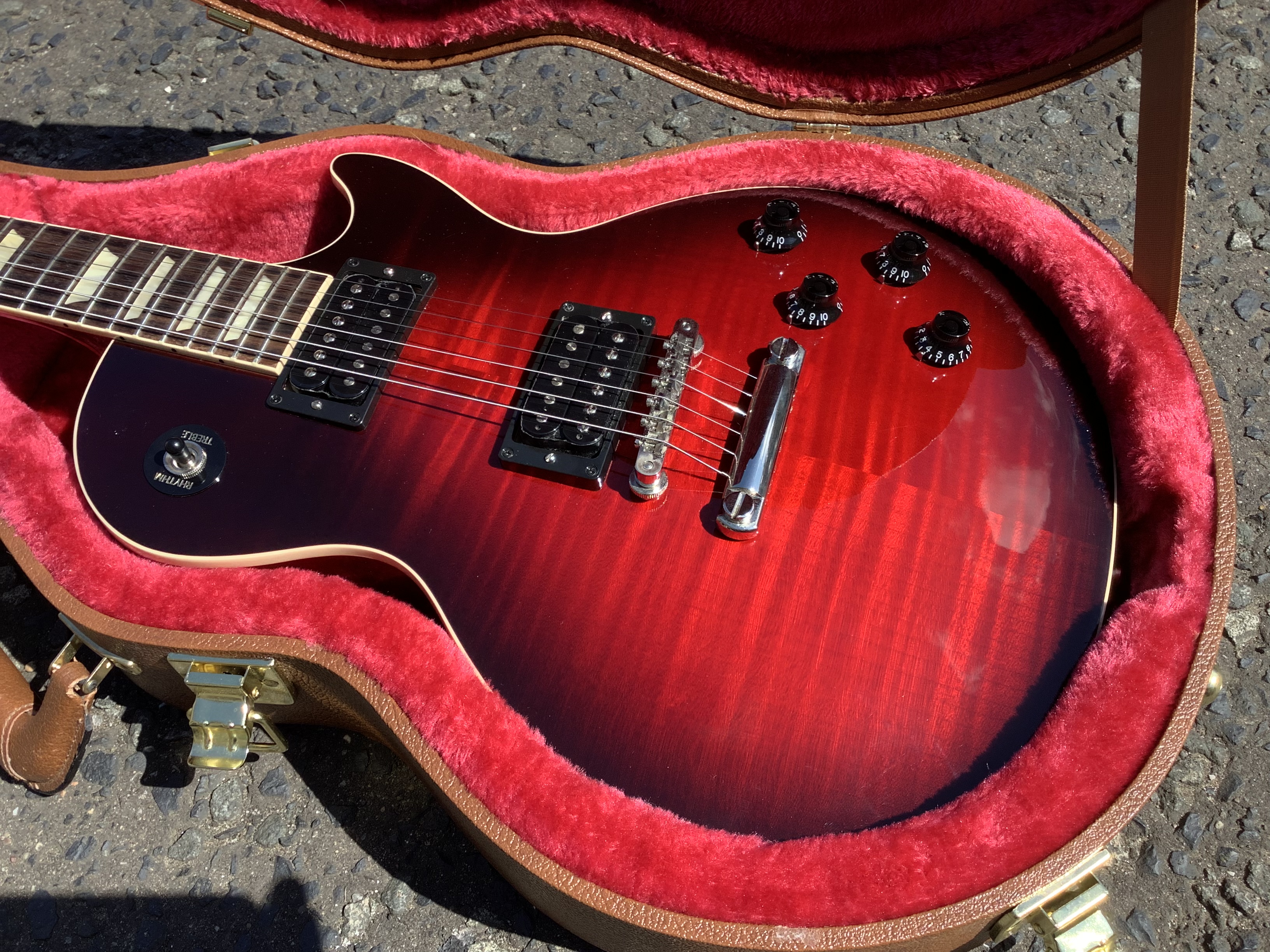 CB52E1F2-018A-4868-BDFB-1ED6C0CDDB6A